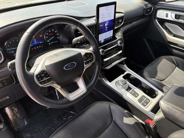 Certified 2023 Ford Explorer Limited w/ Limited Technology Package image 8