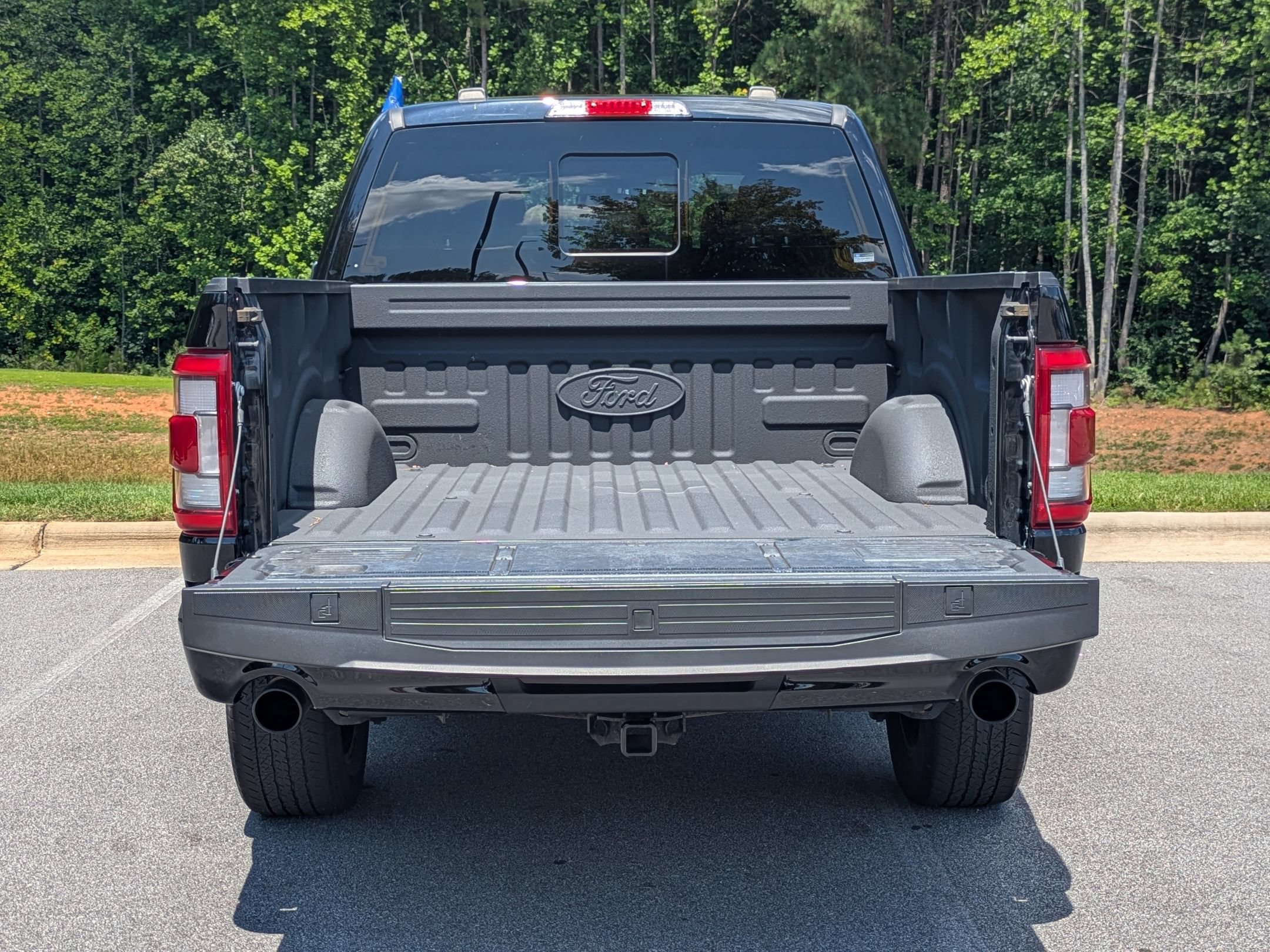 Certified 2023 Ford F150 Lariat w/ Equipment Group 502A High AWD/4WD image 33