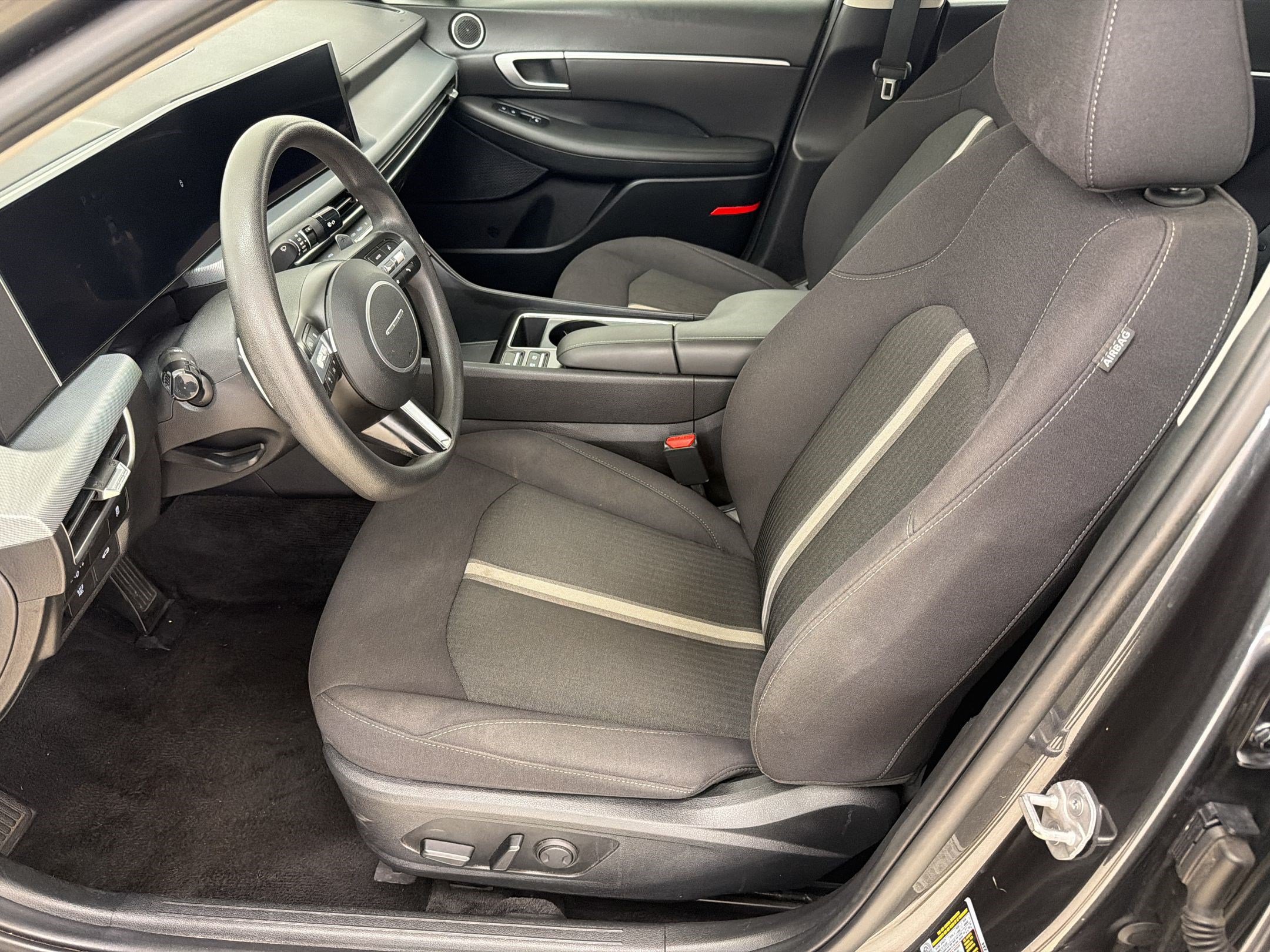 Used 2025 Hyundai Sonata SEL FWD image 5