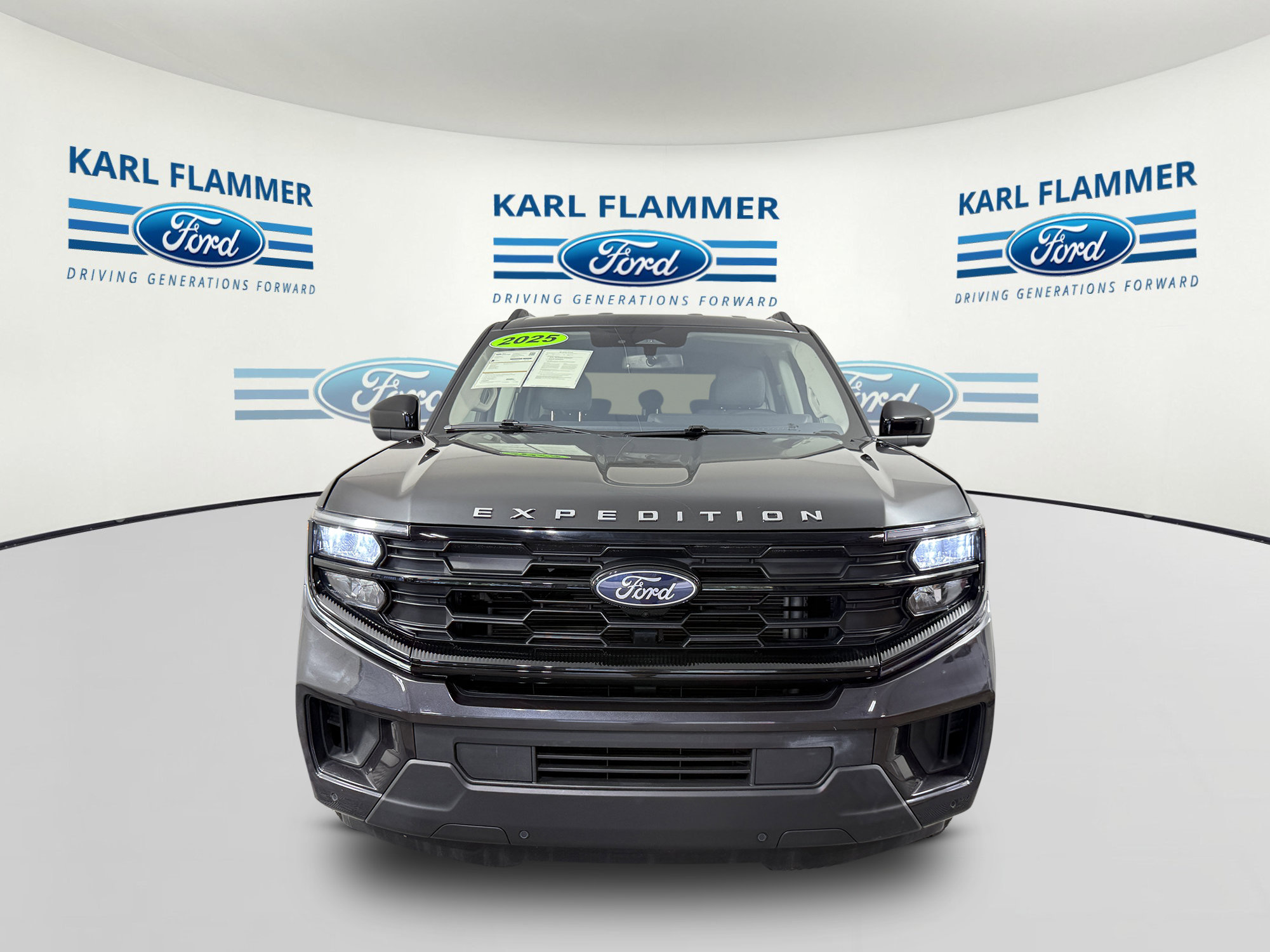 Certified 2025 Ford Expedition Active RWD image 6