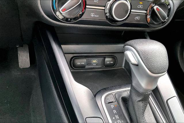 Used 2023 Kia Soul LX w/ Option Group 015 FWD image 32