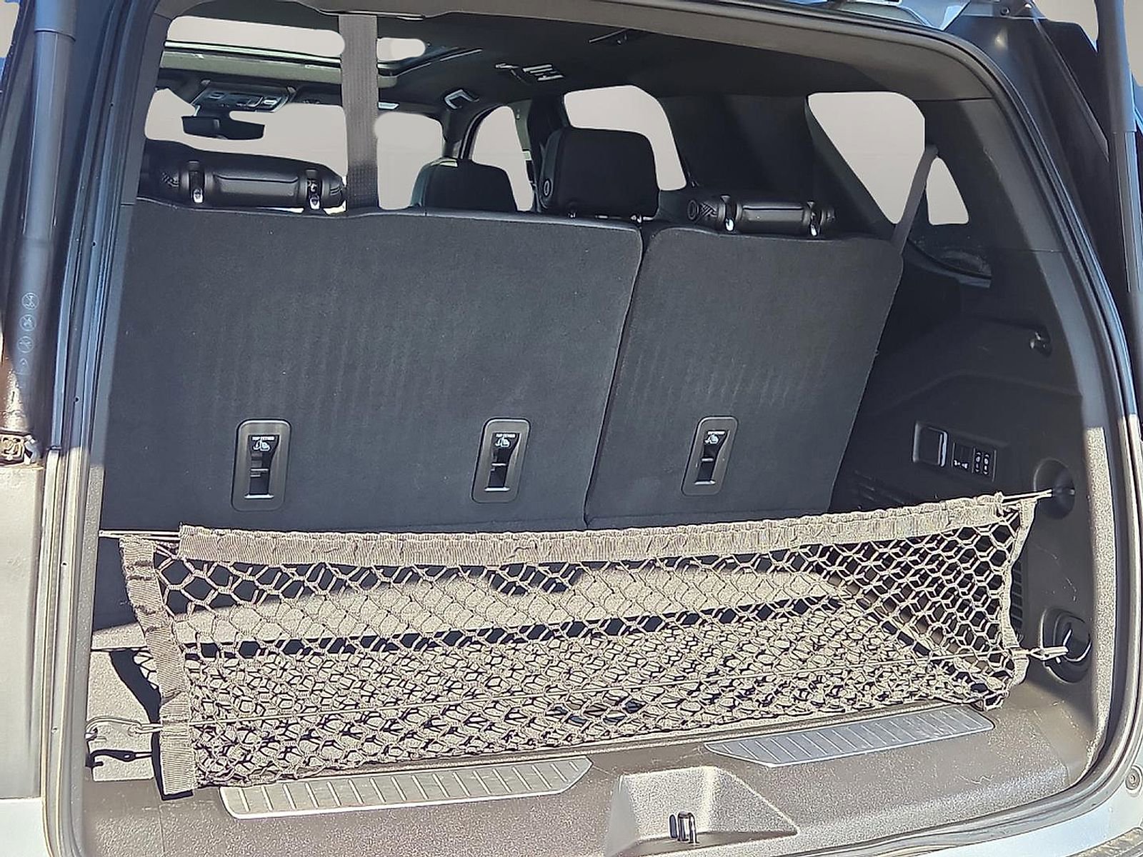 Used 2023 GMC Yukon Denali RWD image 8