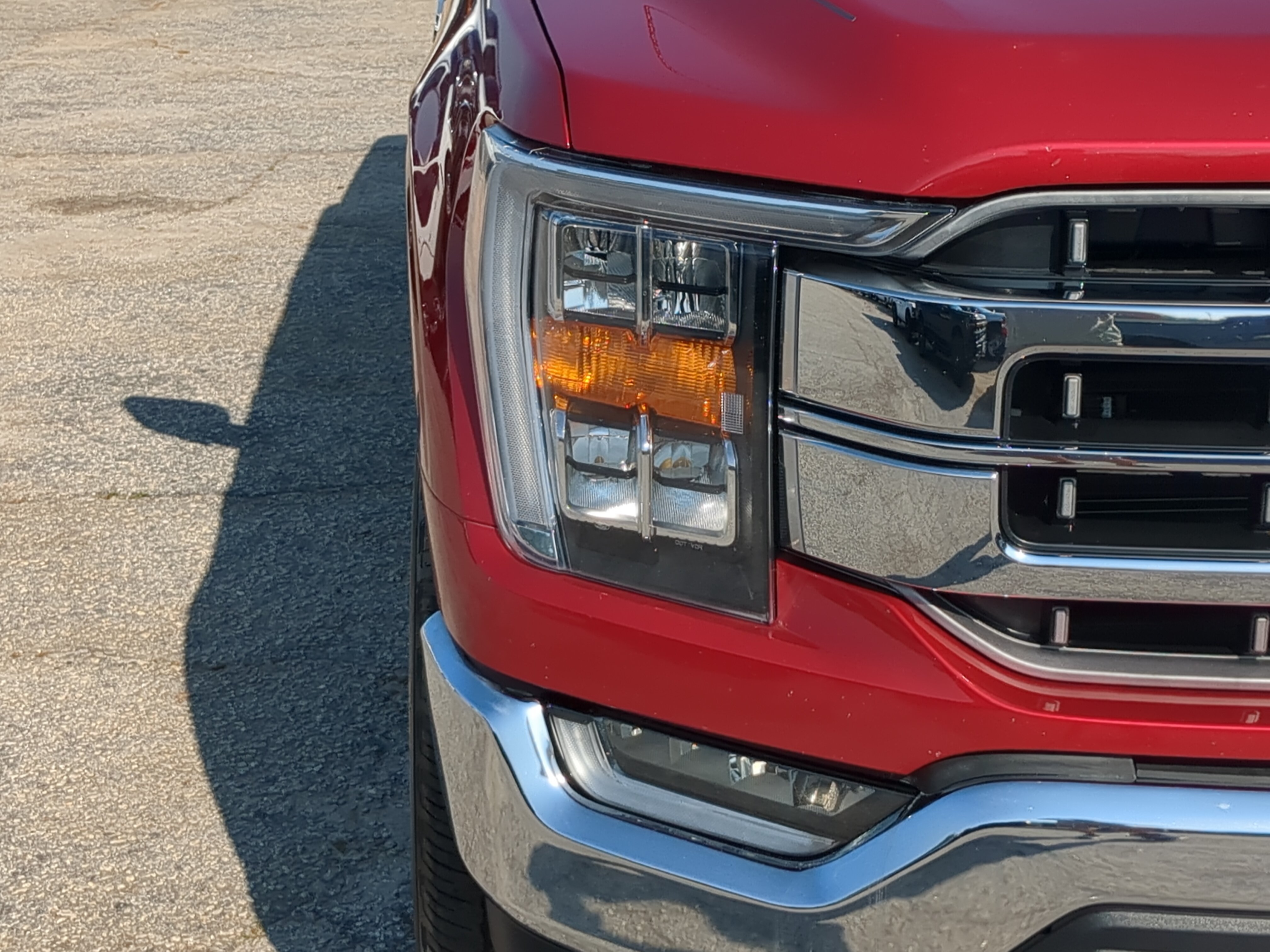 Certified 2022 Ford F150 Lariat w/ Max Trailer Tow Package AWD/4WD image 8
