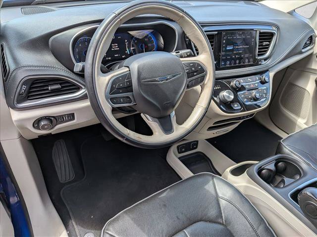 Used 2020 Chrysler Pacifica Limited FWD image 10