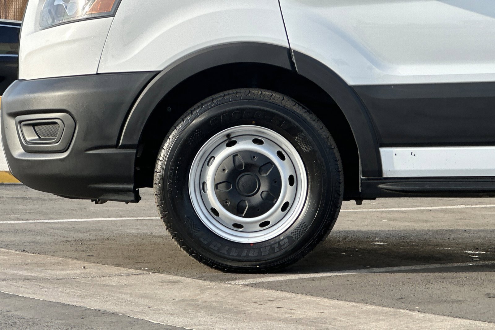 Certified 2023 Ford Transit 150 Low Roof image 22