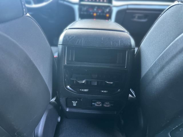 Used 2022 Jeep Grand Cherokee Altitude image 24