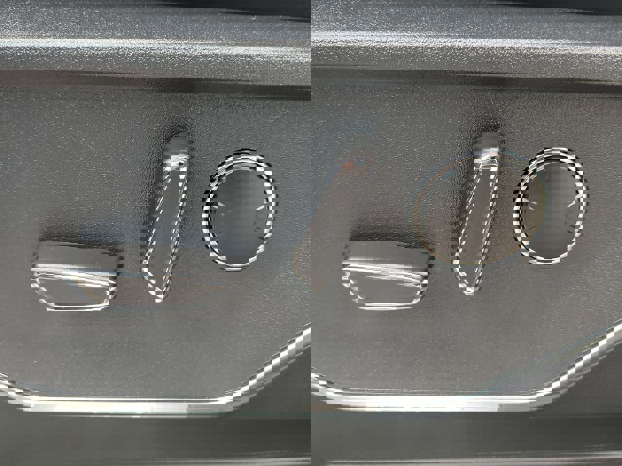 Certified 2023 Ford F150 Platinum w/ Equipment Group 701A High AWD/4WD image 30