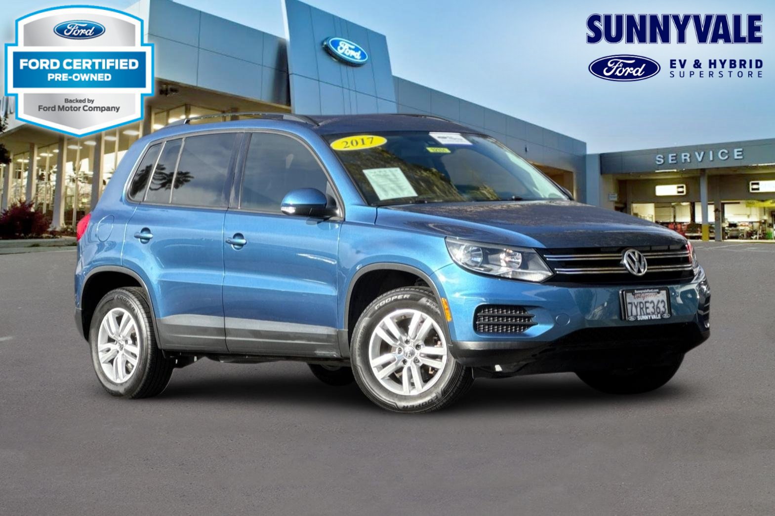 Used 2017 Volkswagen Tiguan S FWD image 1