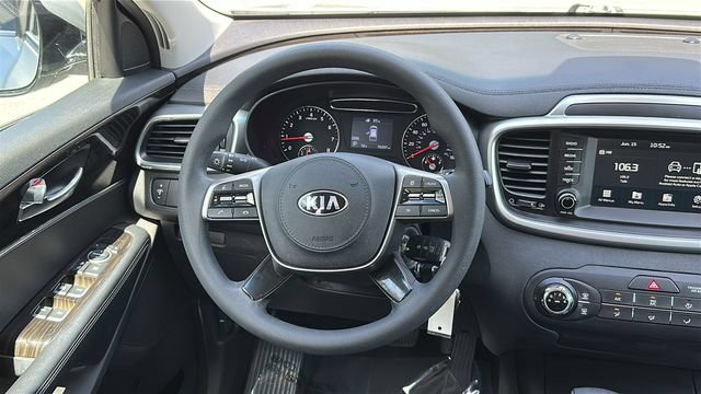 Used 2019 Kia Sorento L FWD image 23