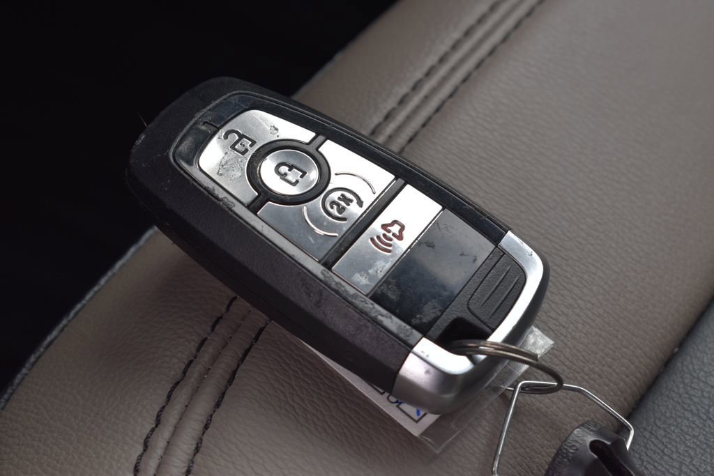 Certified 2023 Ford Bronco Wildtrak image 14