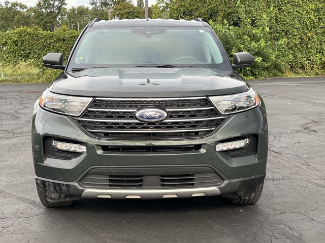 Certified 2023 Ford Explorer XLT w/ Equipment Group 202A AWD/4WD image 8