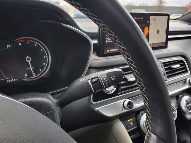 Used 2022 Genesis G70 2.0T image 15