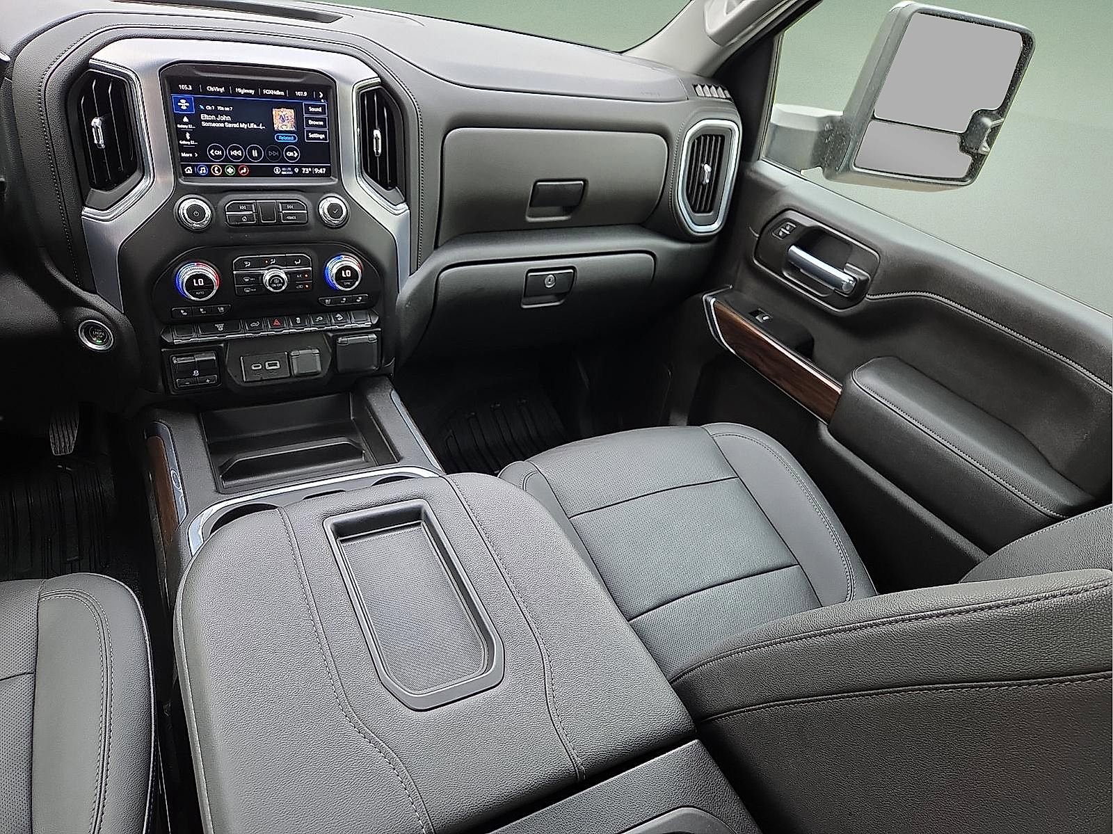 Used 2022 GMC Sierra 3500 SLT w/ SLT Convenience Package image 12