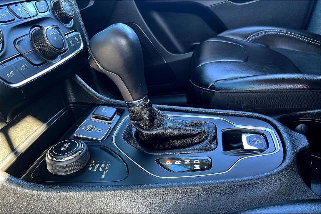 Used 2021 Jeep Cherokee Latitude Plus w/ Sun & Sound Group image 18