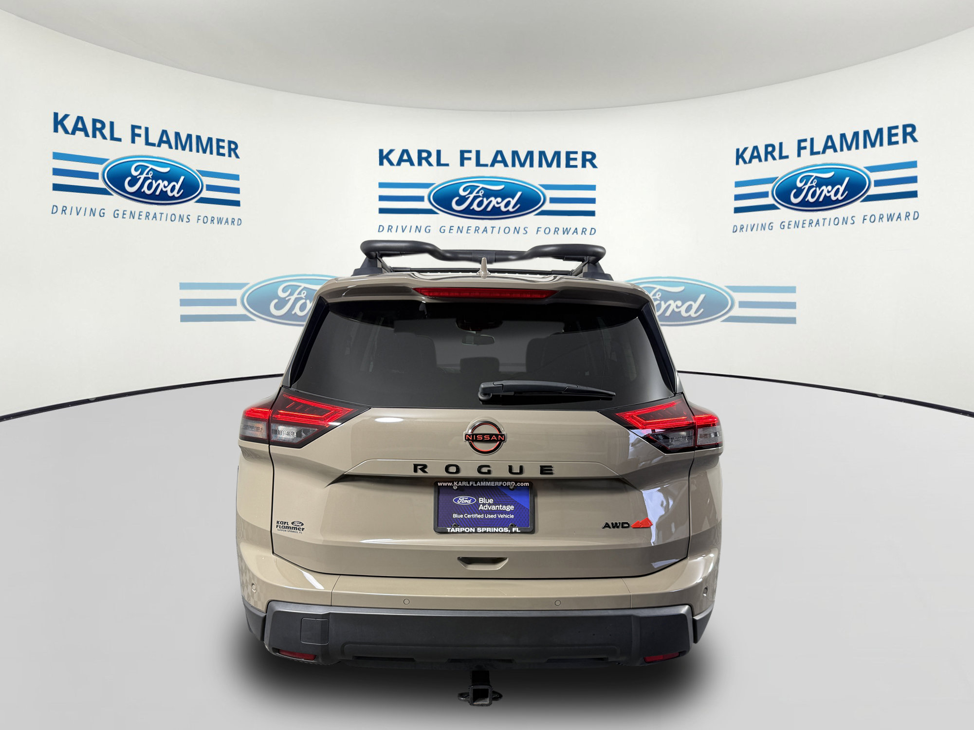 Used 2025 Nissan Rogue SV AWD/4WD image 4