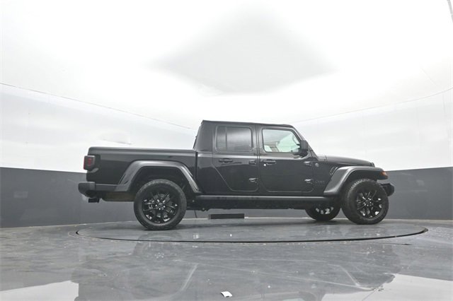 Used 2024 Jeep Gladiator Sport image 39