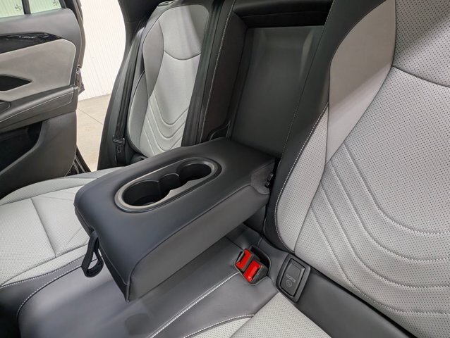 Used 2026 Volkswagen Tiguan SE R-Line AWD/4WD image 16