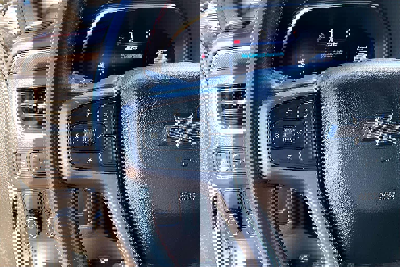 Used 2024 Chevrolet Suburban RST image 23