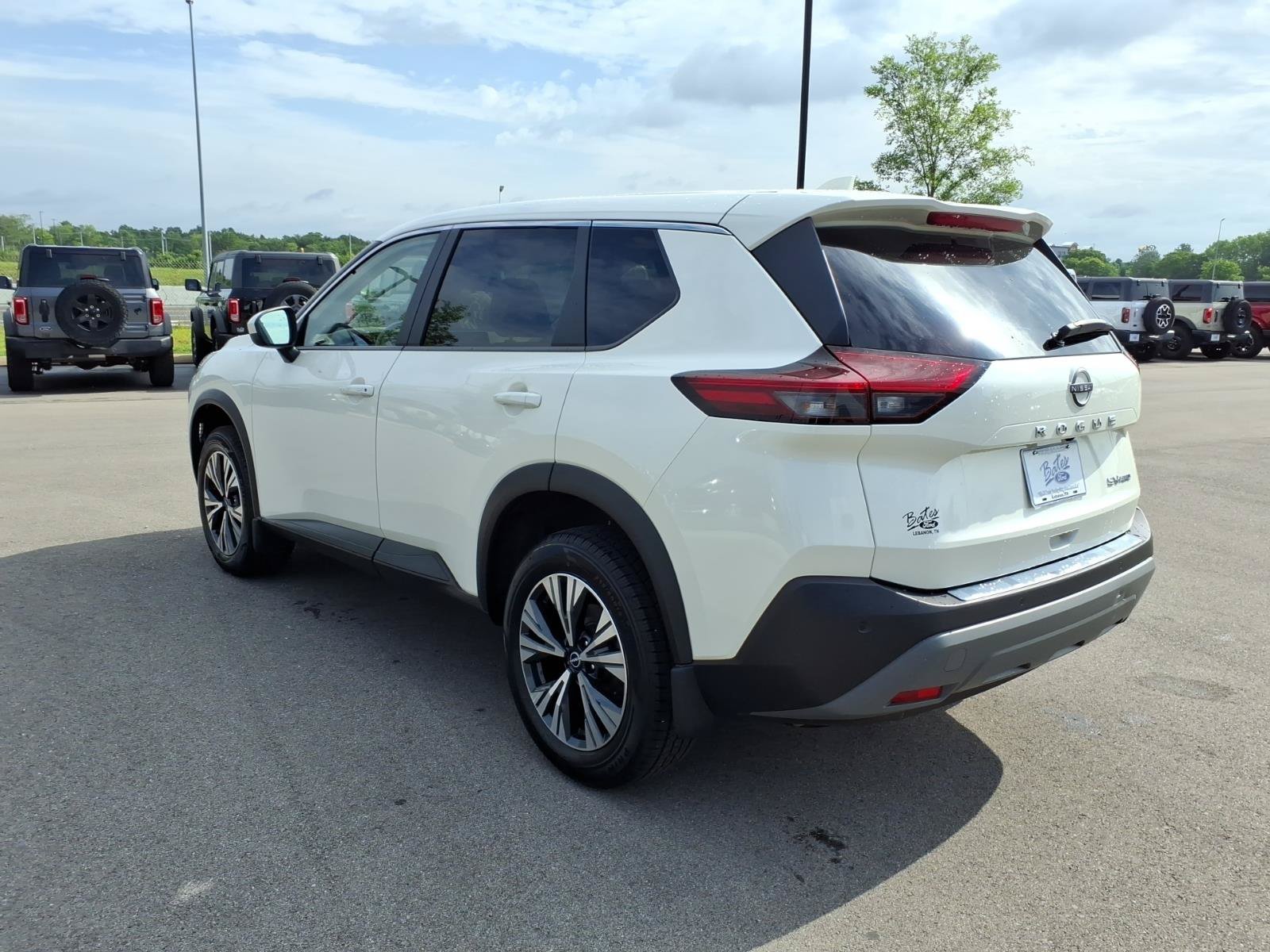 Used 2023 Nissan Rogue SV AWD/4WD image 5