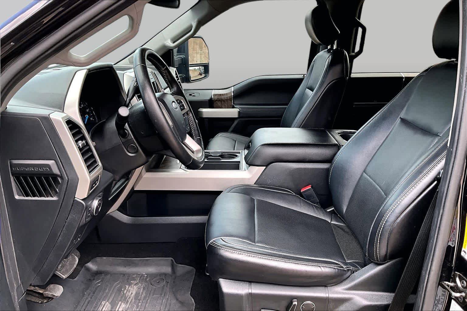 Certified 2019 Ford F450 Lariat w/ Lariat Ultimate Package AWD/4WD image 10