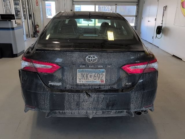 Used 2019 Toyota Camry SE FWD image 4