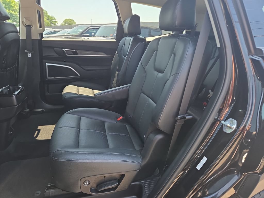 Used 2022 Kia Telluride EX w/ EX Premium Package AWD/4WD image 4