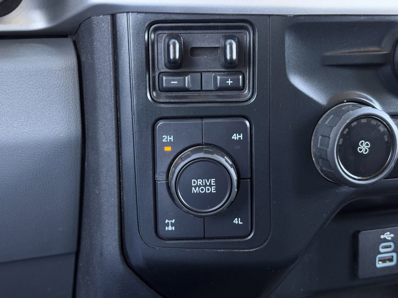 Certified 2024 Ford F250 XL w/ XL Driver Assist Package image 21