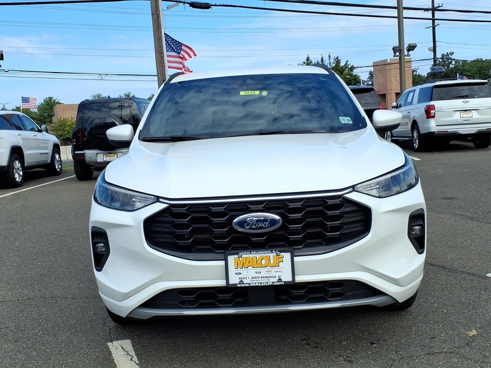 Certified 2023 Ford Escape ST-Line Select AWD/4WD image 2