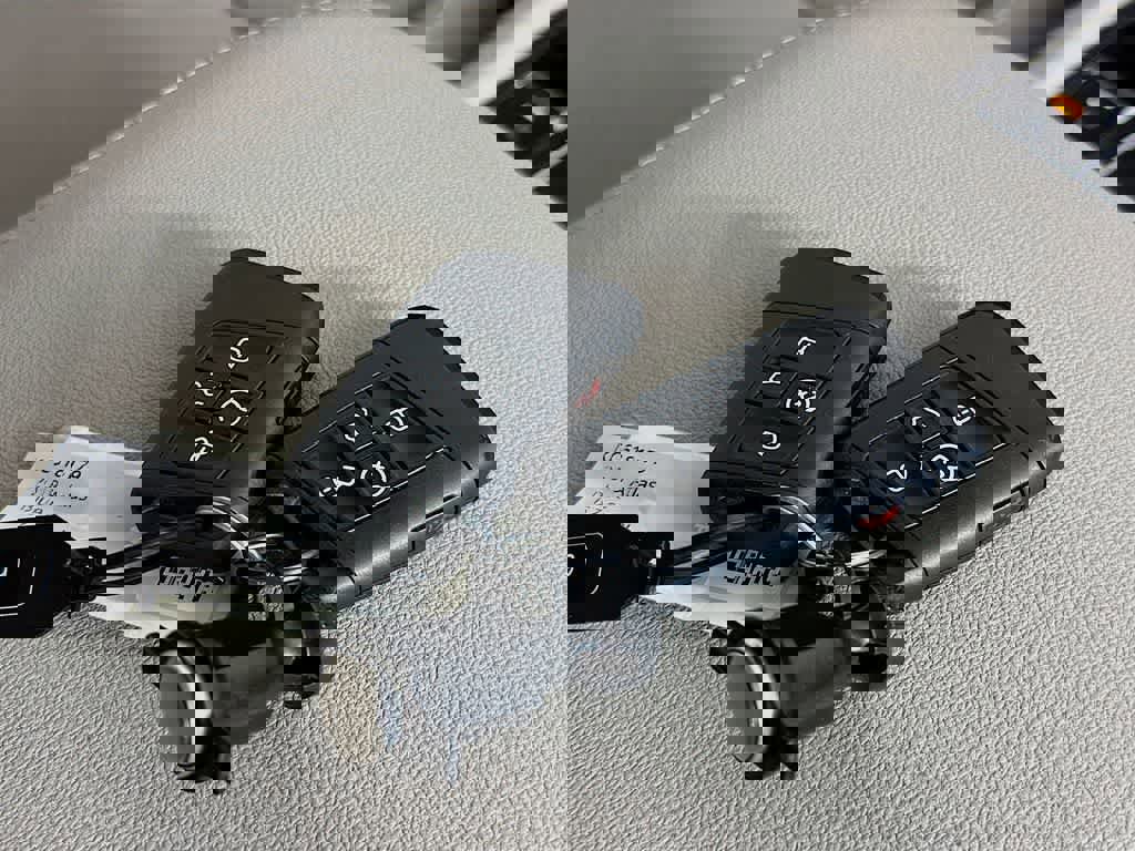 Used 2019 Volkswagen Atlas SEL R-Line image 25