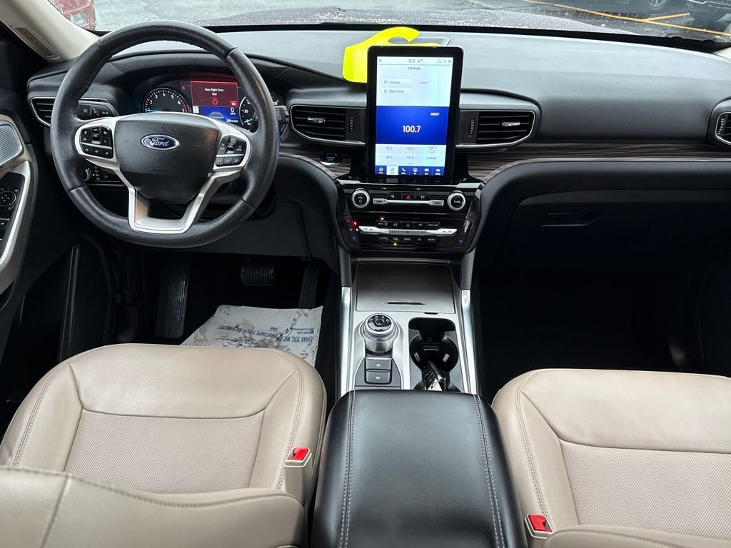 Certified 2023 Ford Explorer Limited w/ Limited Technology Package image 12