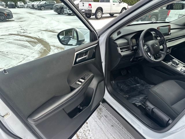 Used 2022 Mitsubishi Outlander ES image 30