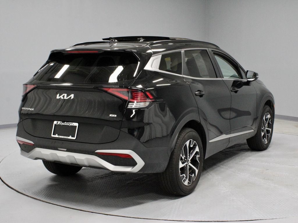 Used 2025 Kia Sportage EX w/ Premium Package AWD/4WD image 11