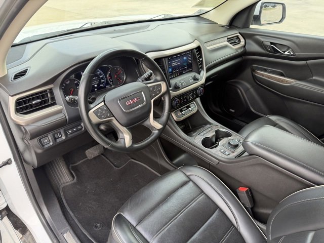 Used 2023 GMC Acadia Denali image 12