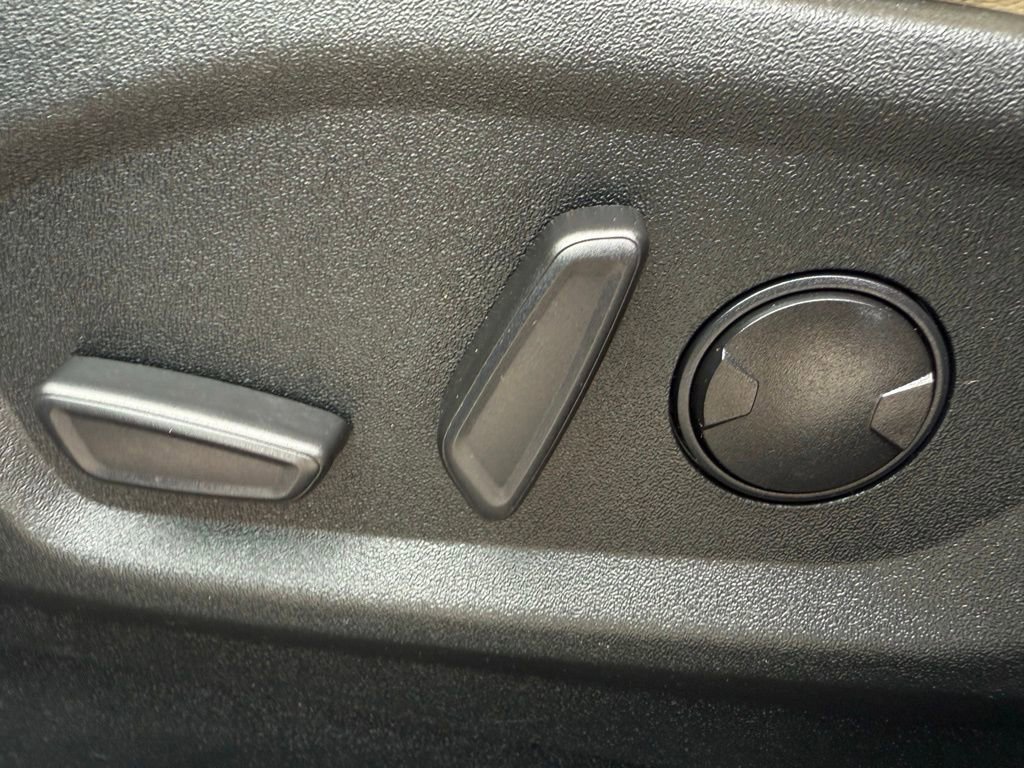 Certified 2022 Ford Edge SEL w/ Convenience Package image 21