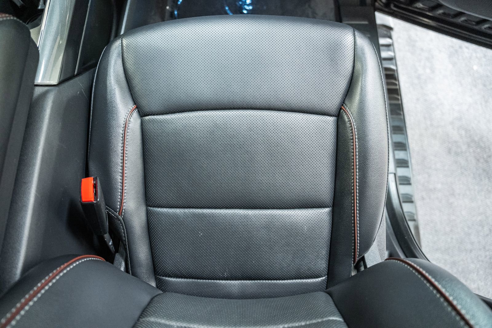 Certified 2023 Ford F150 Lariat w/ Equipment Group 502A High image 41