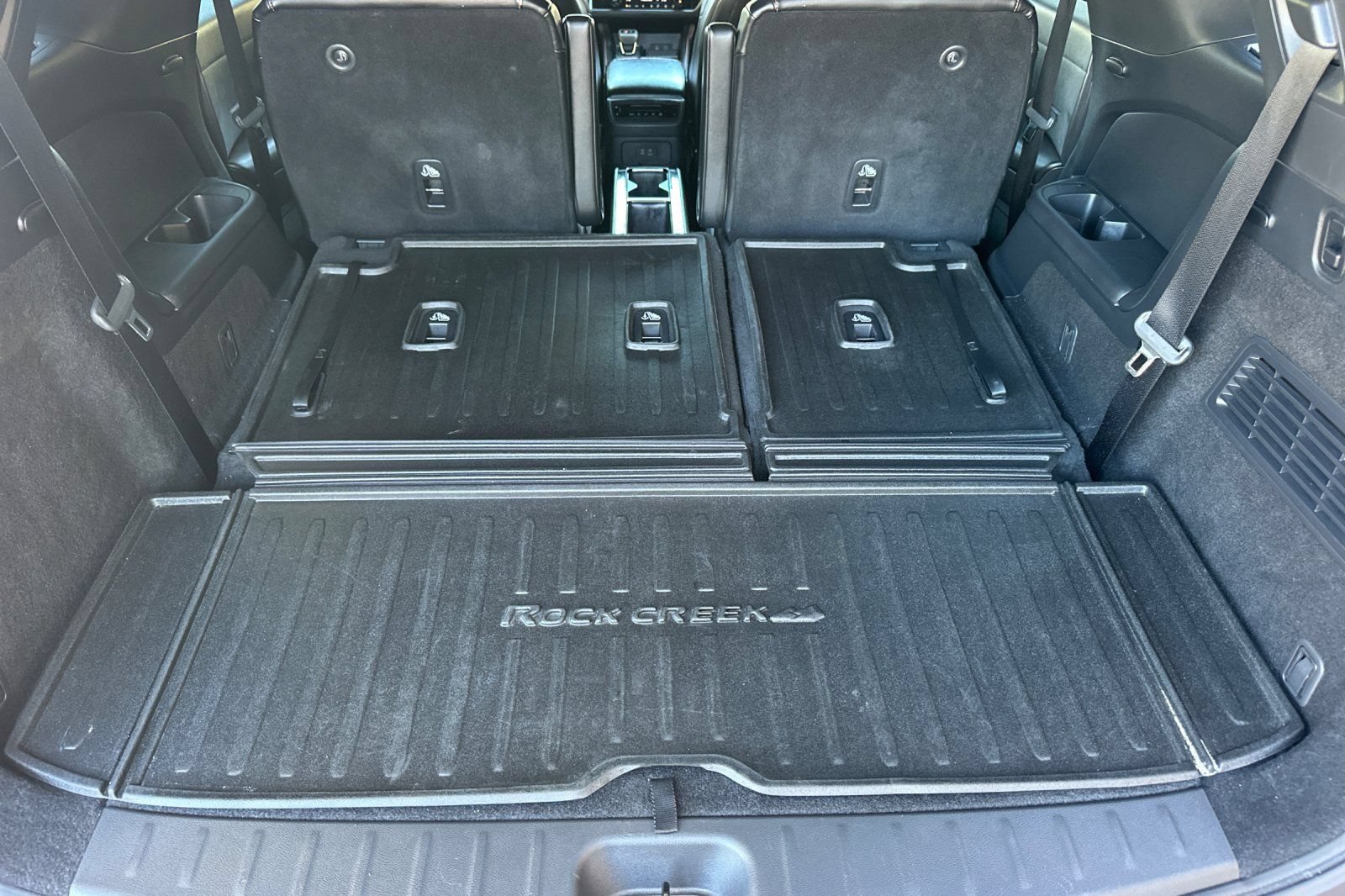 Used 2024 Nissan Pathfinder Rock Creek AWD/4WD image 17