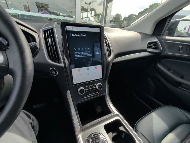 Certified 2022 Ford Edge SEL w/ Sport Appearance Package AWD/4WD image 15