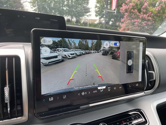 Certified 2025 Ford Expedition Active AWD/4WD image 32