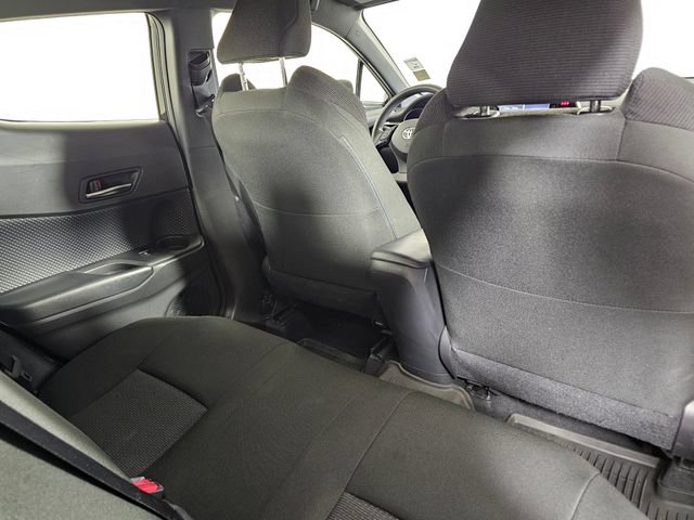 Used 2019 Toyota C-HR LE FWD image 15