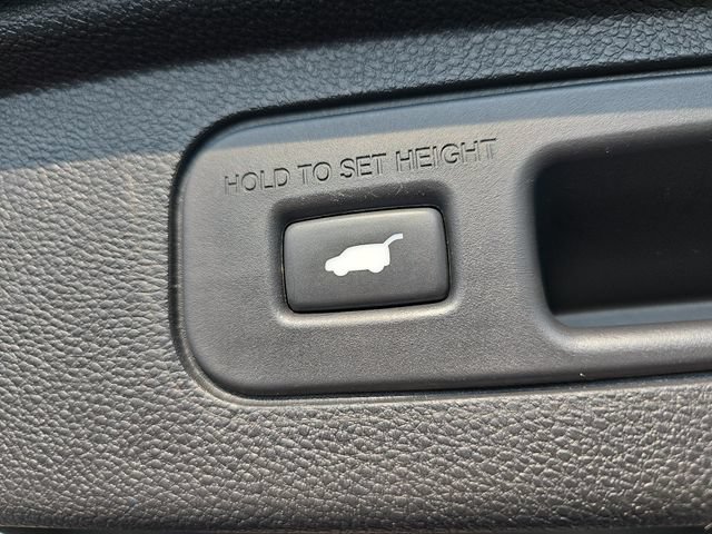 Used 2018 Honda Odyssey Elite image 14