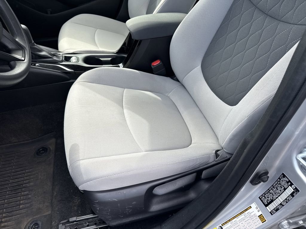 Used 2022 Toyota Corolla LE FWD image 11