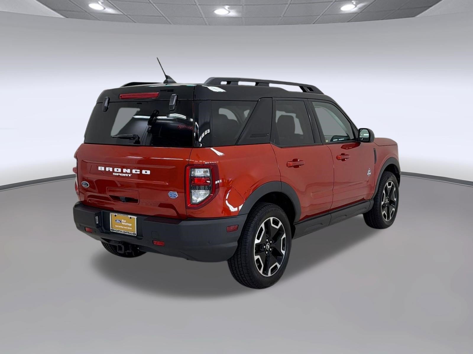 Certified 2022 Ford Bronco Sport Outer Banks w/ Tech Package AWD/4WD image 9