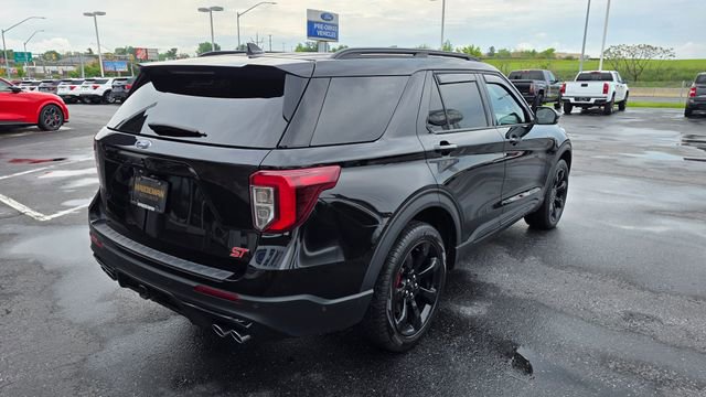 Certified 2024 Ford Explorer ST w/ Equipment Group 401A AWD/4WD image 7