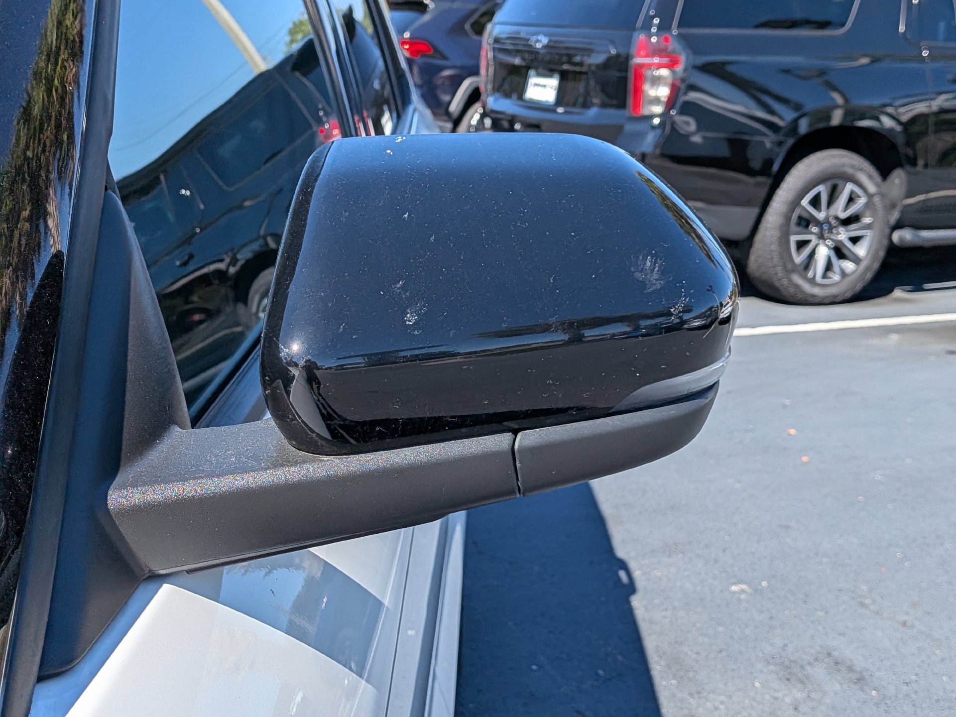 Certified 2025 Ford Explorer Platinum AWD/4WD image 14
