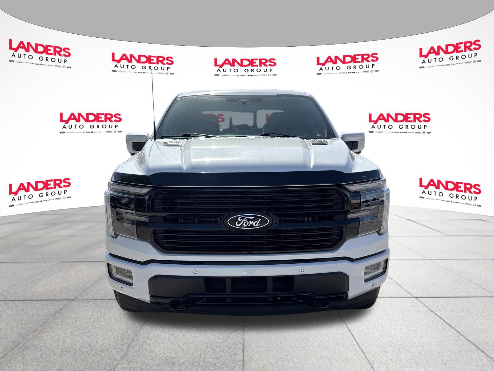 Certified 2025 Ford F150 Platinum w/ FX4 Off-Road Package AWD/4WD image 8