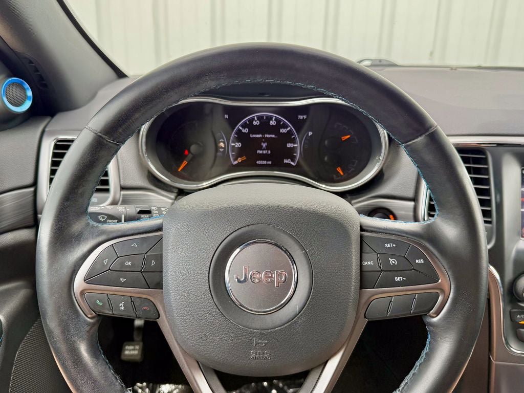 Used 2020 Jeep Grand Cherokee Laredo AWD/4WD image 25