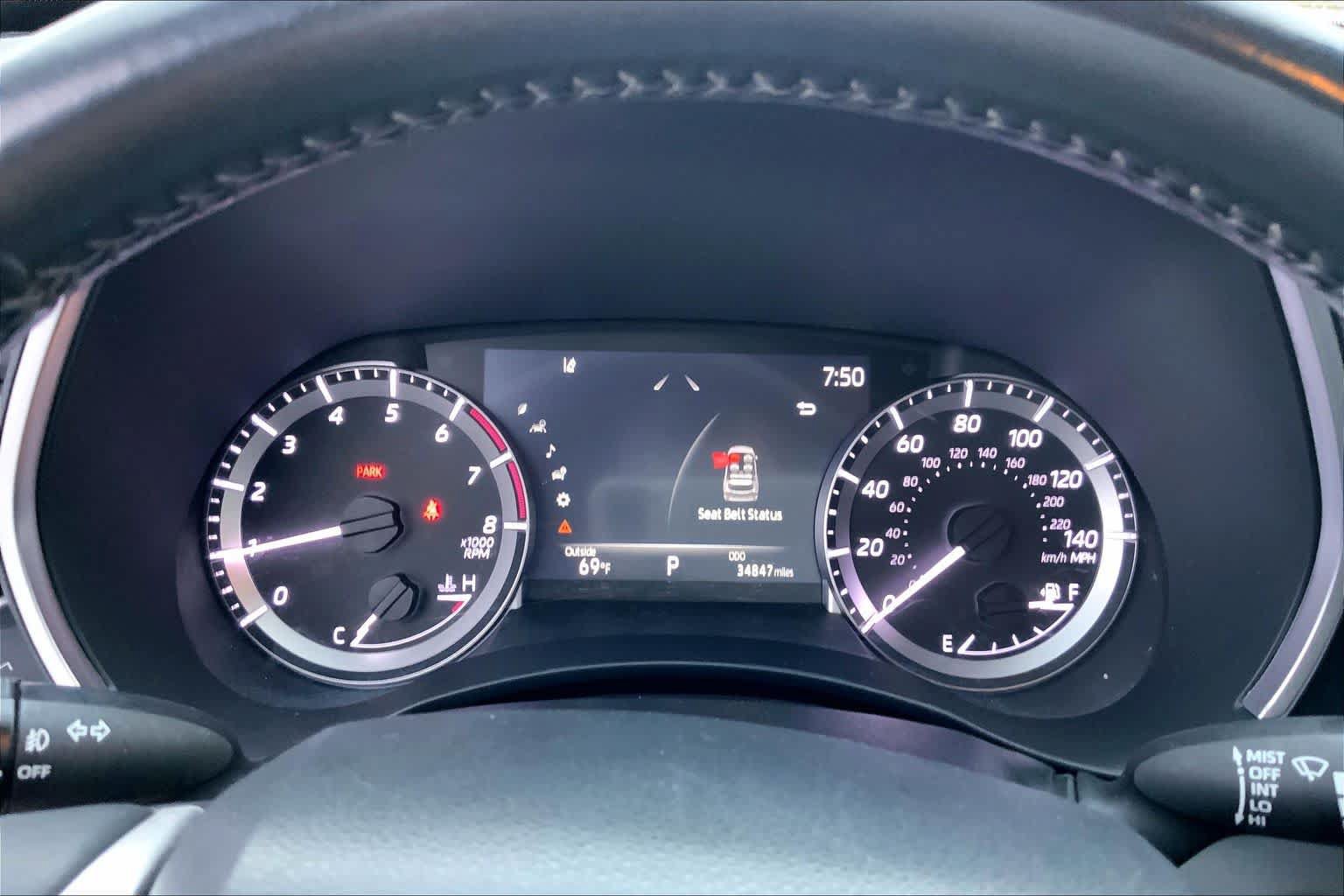 Used 2023 Toyota Highlander XLE FWD image 23