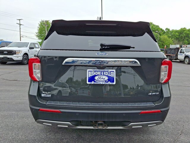 Certified 2023 Ford Explorer XLT w/ Equipment Group 202A AWD/4WD image 6