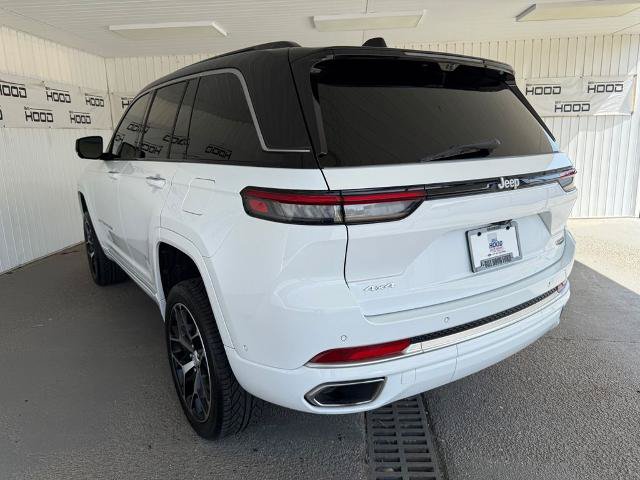 Used 2025 Jeep Grand Cherokee Summit AWD/4WD image 2