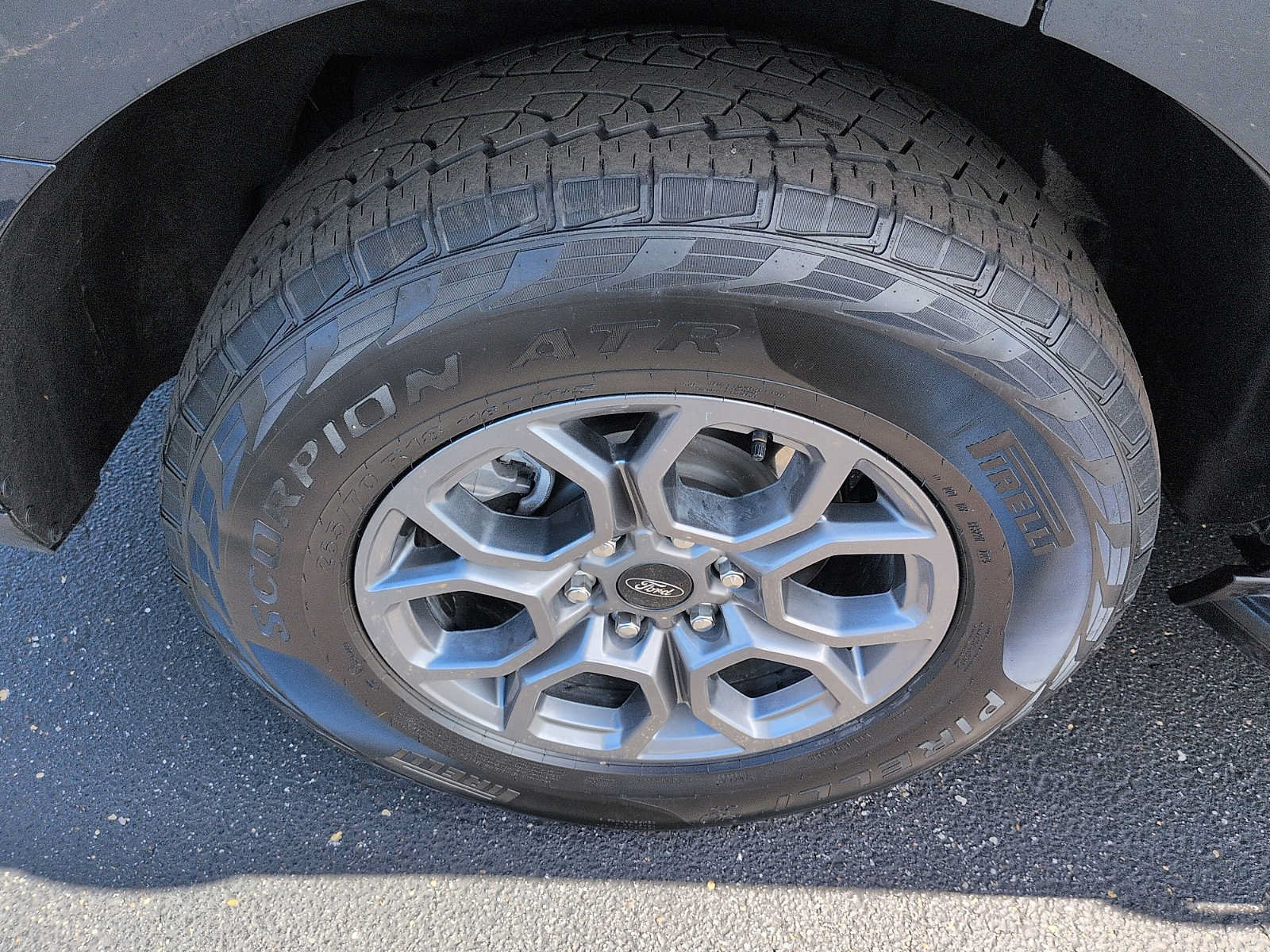 Certified 2025 Ford Expedition Active AWD/4WD image 9